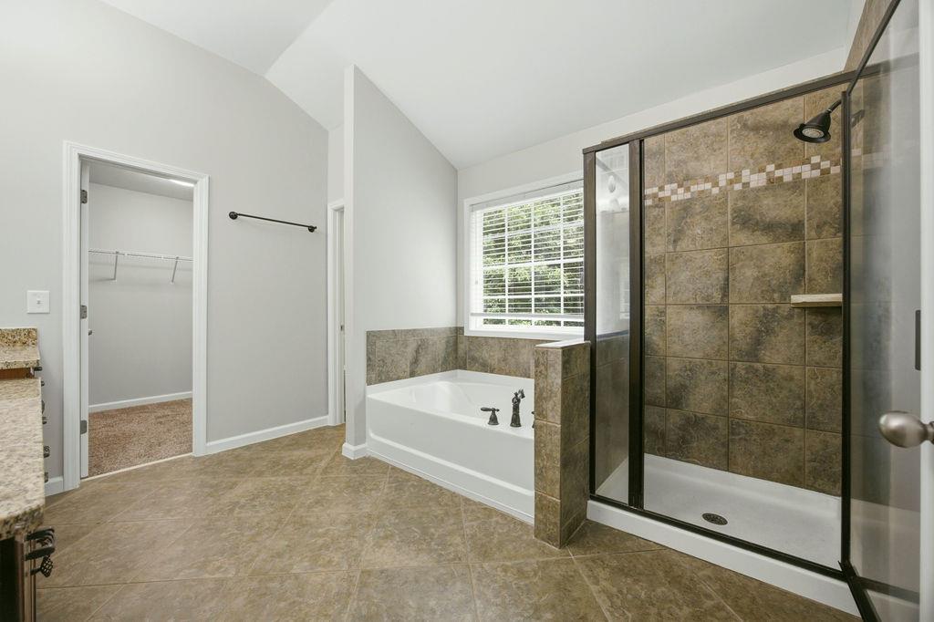 560 Crestmont Lane Property Photo 10
