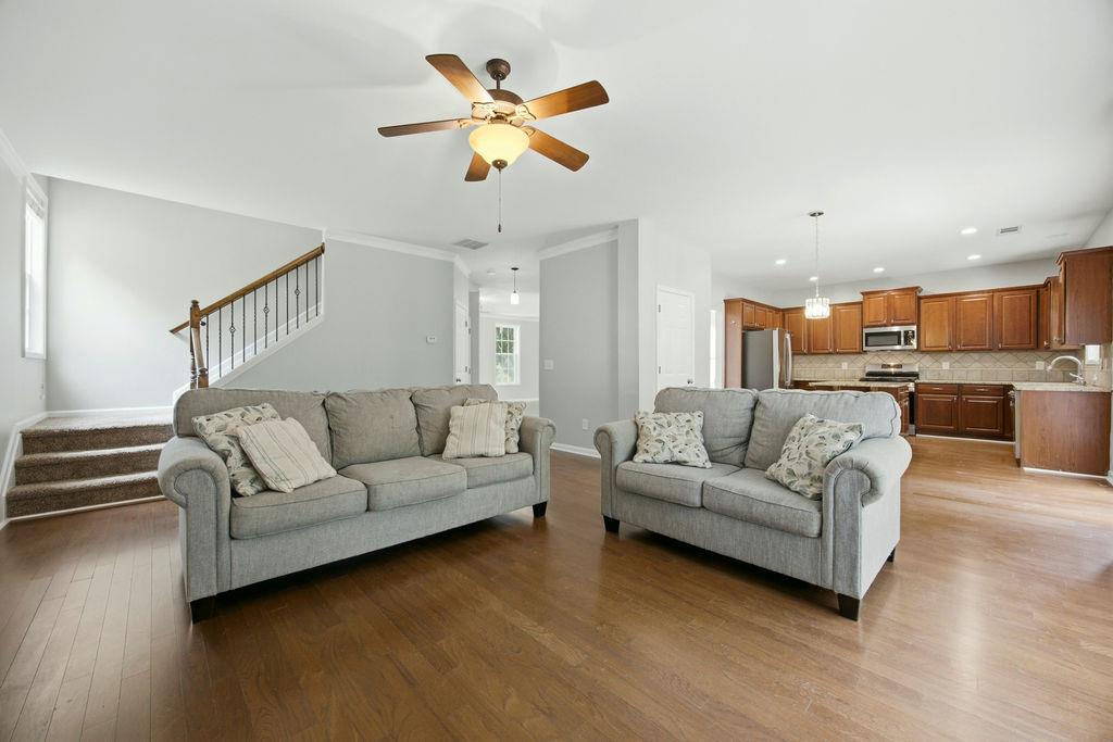 560 Crestmont Lane Property Photo 18