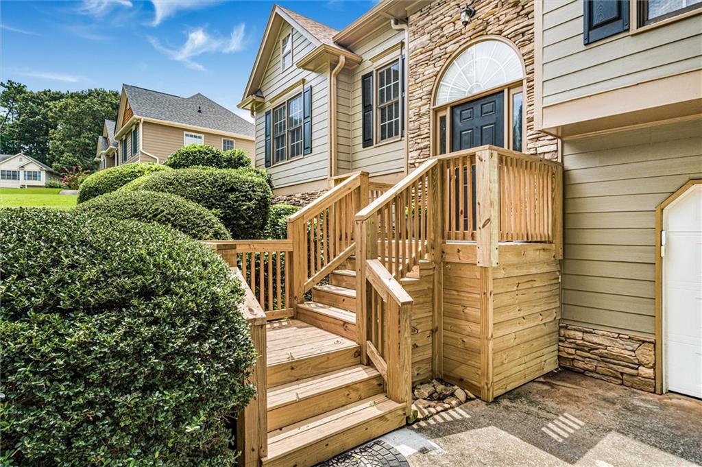 200 Brookhaven Place Property Photo 7