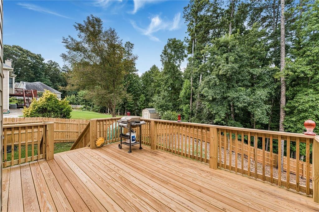 200 Brookhaven Place Property Photo 8