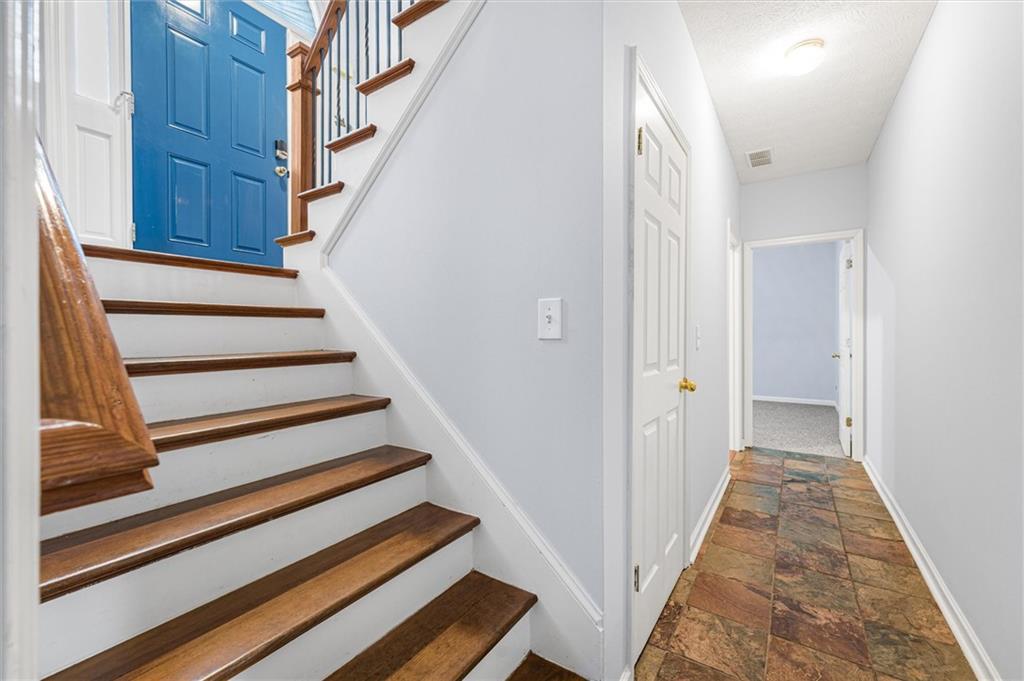 200 Brookhaven Place Property Photo 46