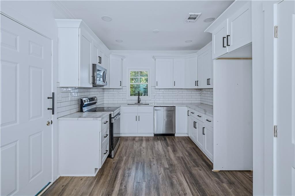 673 Pearce Street Sw Property Photo 39