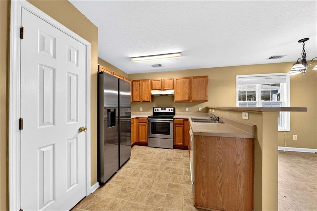 744 W Vincent Drive W Property Photo 10