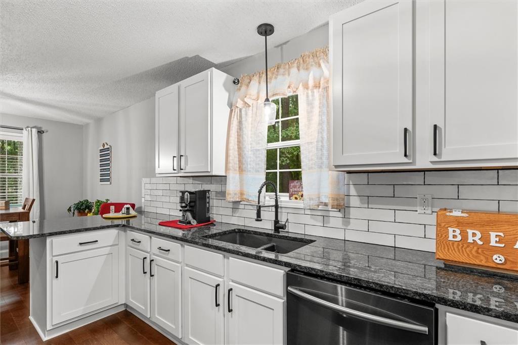 7815748 Property Photo 14