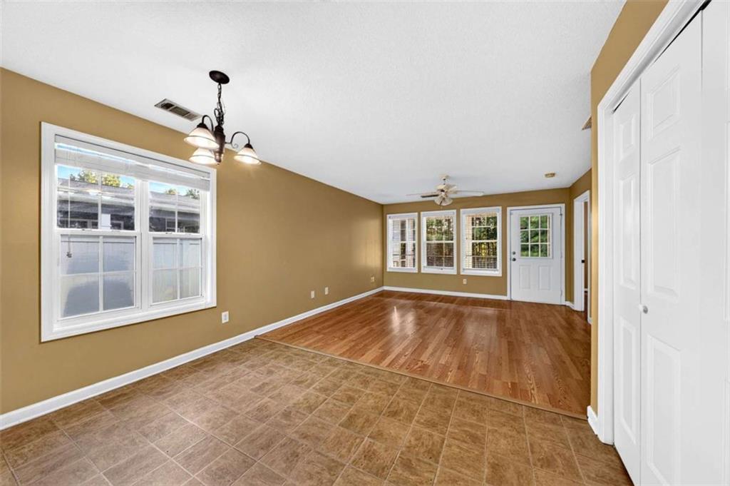 744 W Vincent Drive W Property Photo 17