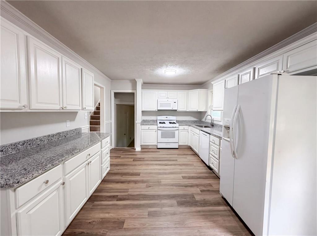 3691 Lavilla Drive Property Photo 2