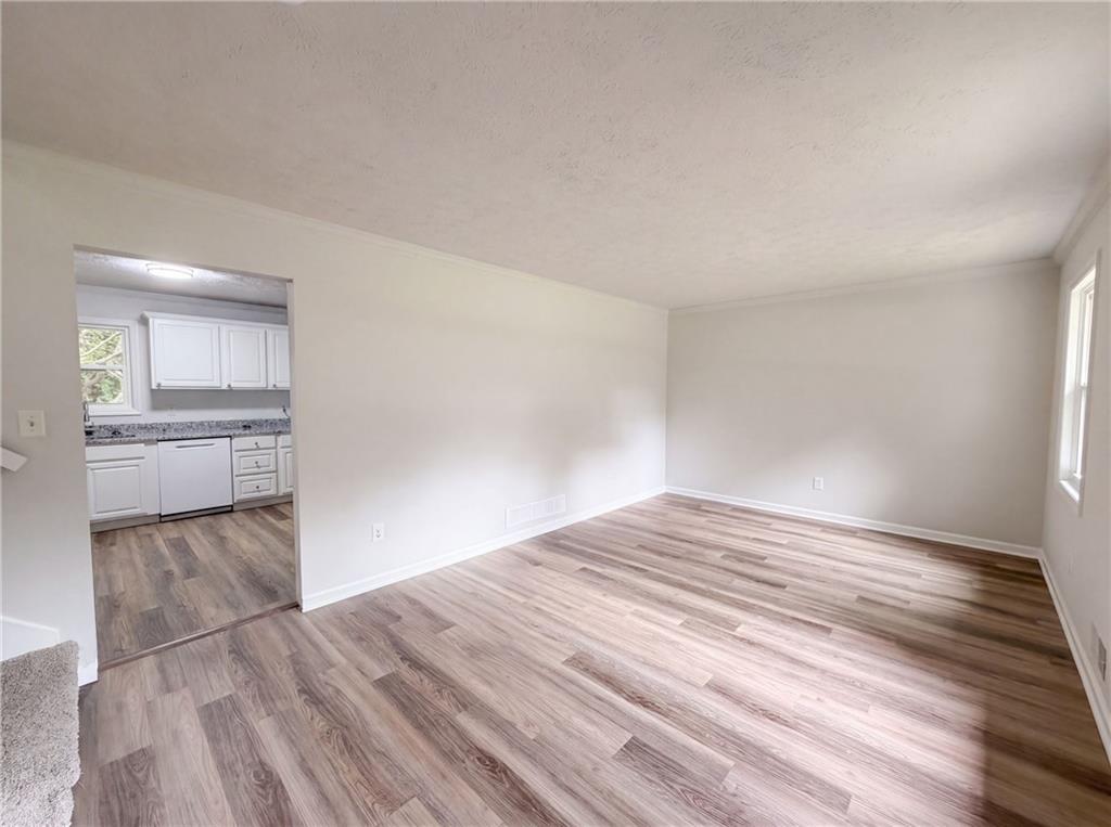 3691 Lavilla Drive Property Photo 3