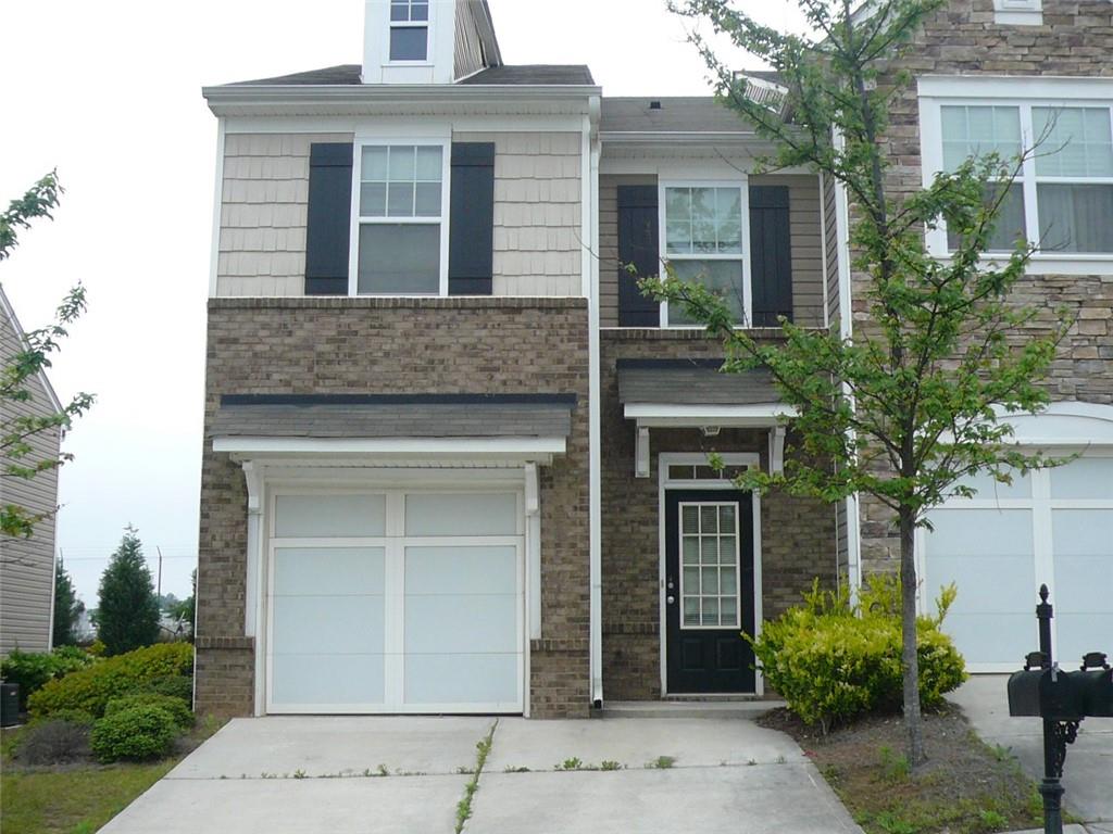 2176 Executive Drive Property Photo 1