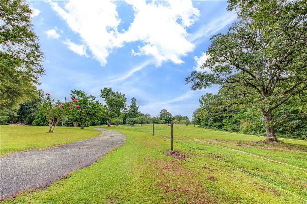 3861 Post Road Property Photo 2