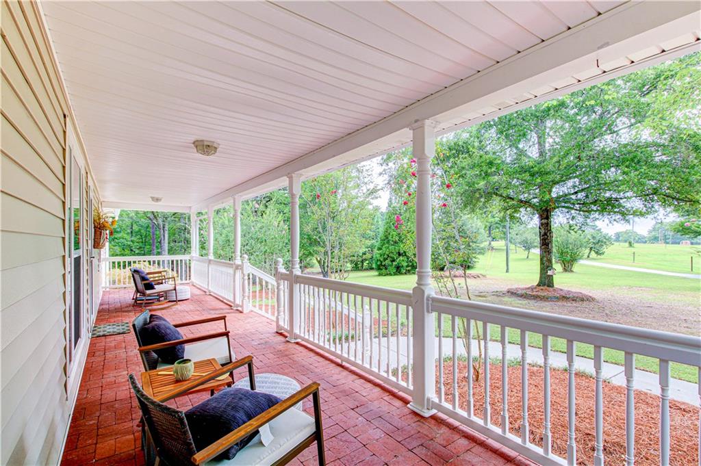 3861 Post Road Property Photo 14
