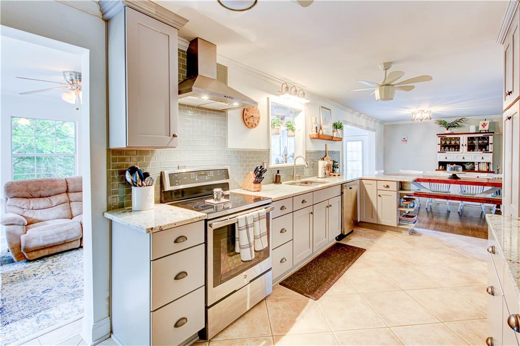3861 Post Road Property Photo 33