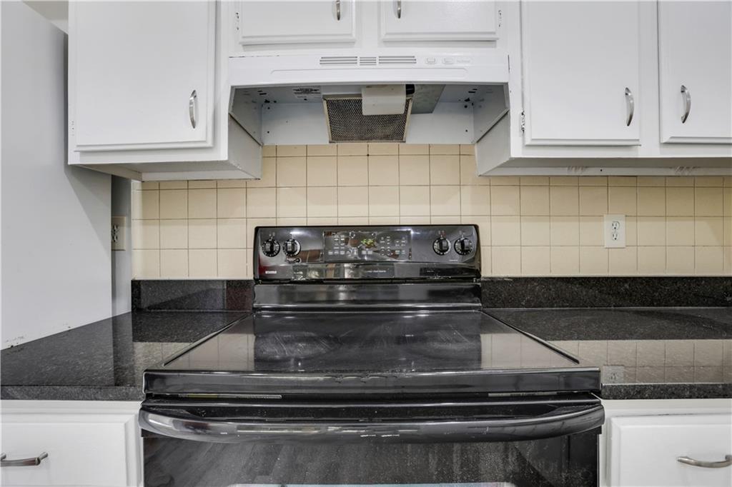 6308 E Windsor Lane Property Photo 11