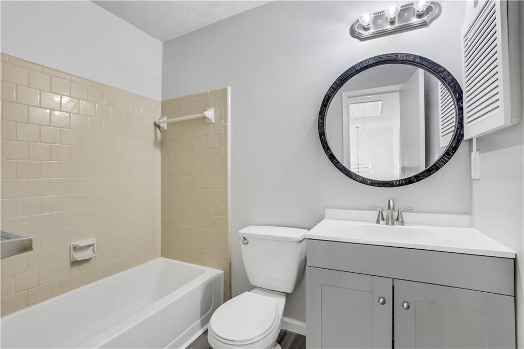 6308 E Windsor Lane Property Photo 18