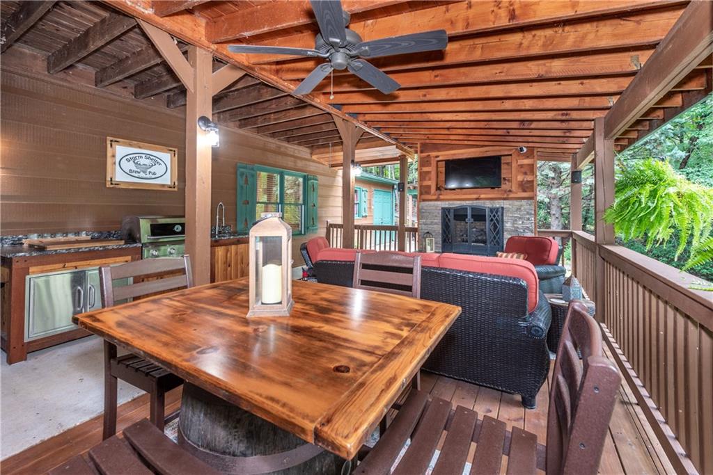 427 N Lake Drive Property Photo 43