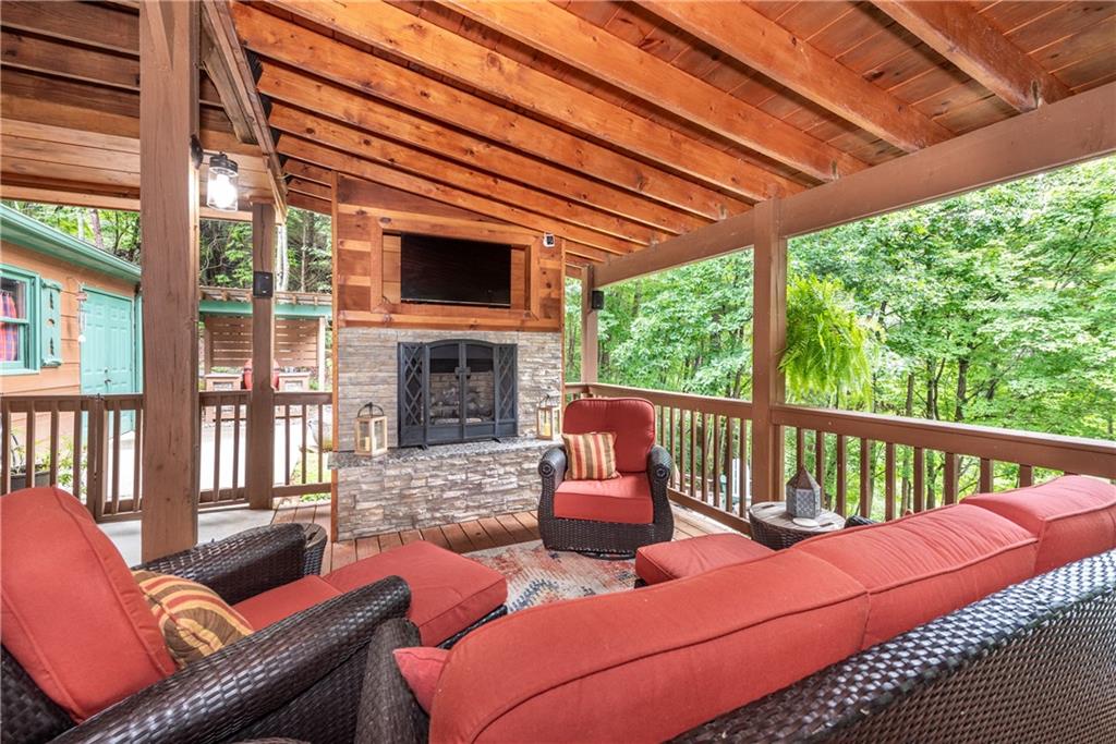 427 N Lake Drive Property Photo 45