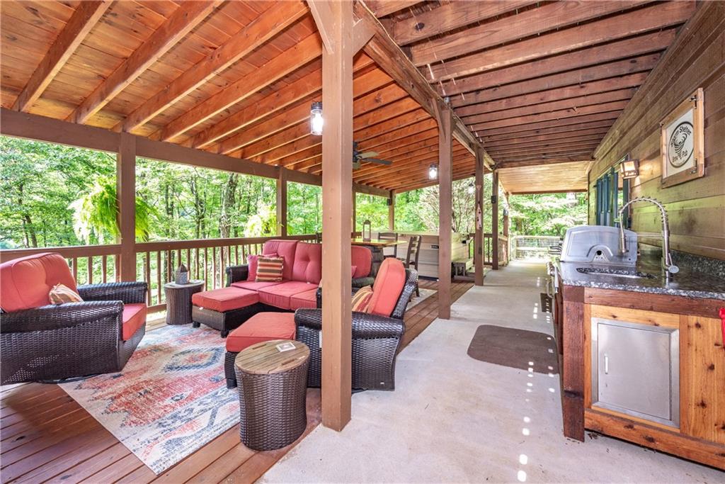 427 N Lake Drive Property Photo 49