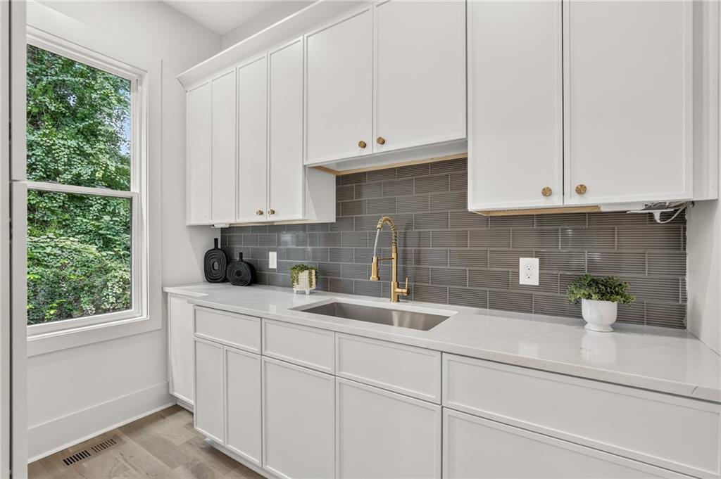 1060 Ralph Road Ne Property Photo 24