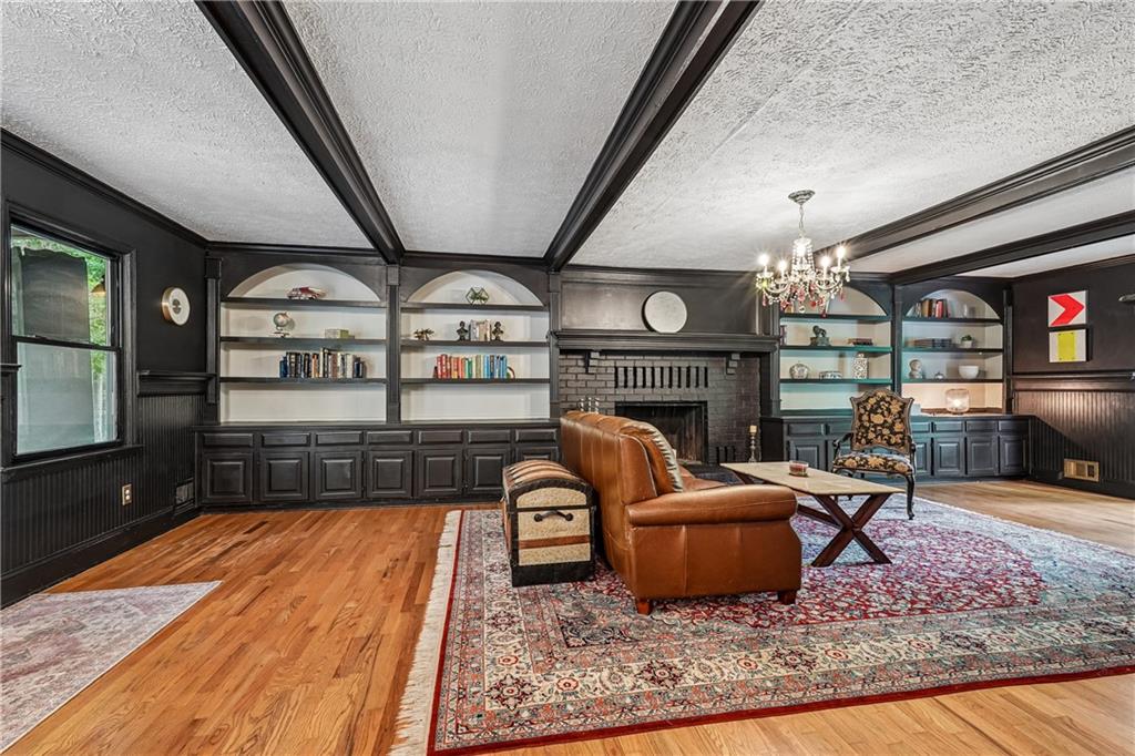 3743 Sawanee Drive Property Photo 13