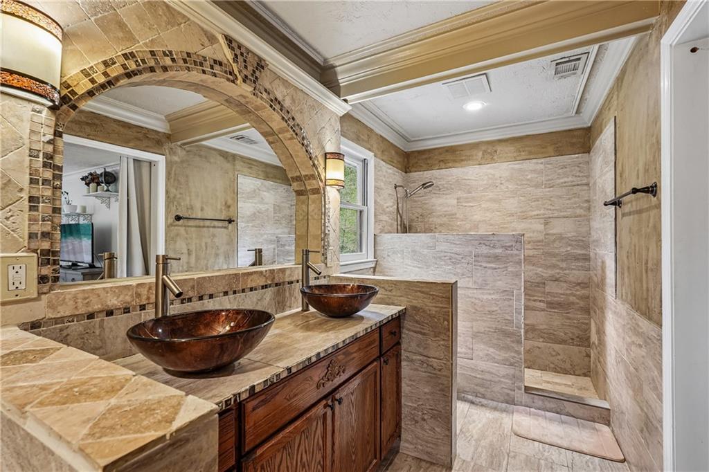 3743 Sawanee Drive Property Photo 22