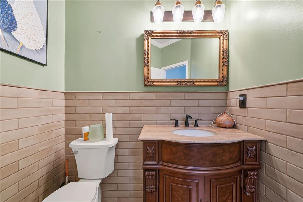 2432 Temple View Drive Property Photo 41