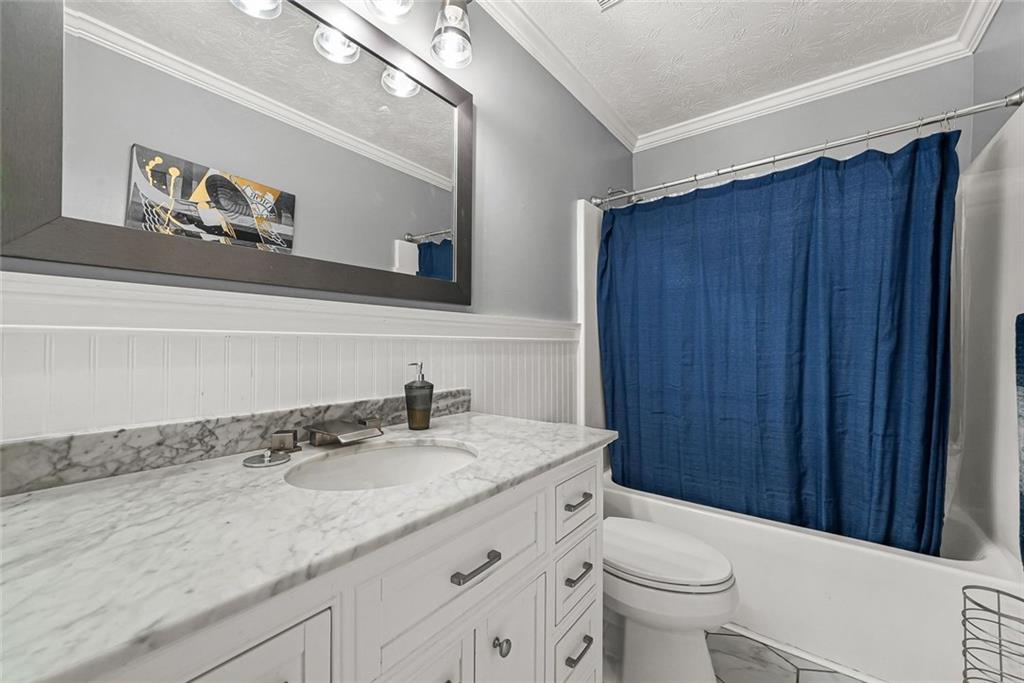 2432 Temple View Drive Property Photo 48