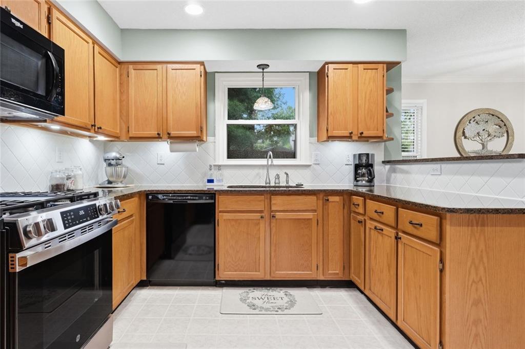 872 Wheatfields Court Property Photo 13