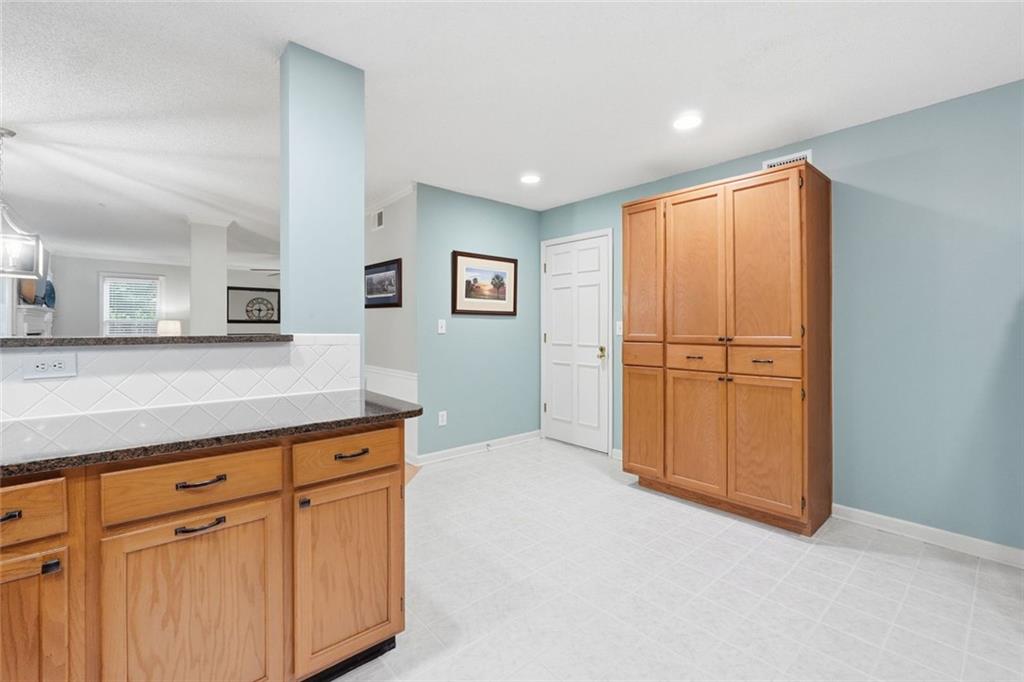 872 Wheatfields Court Property Photo 15