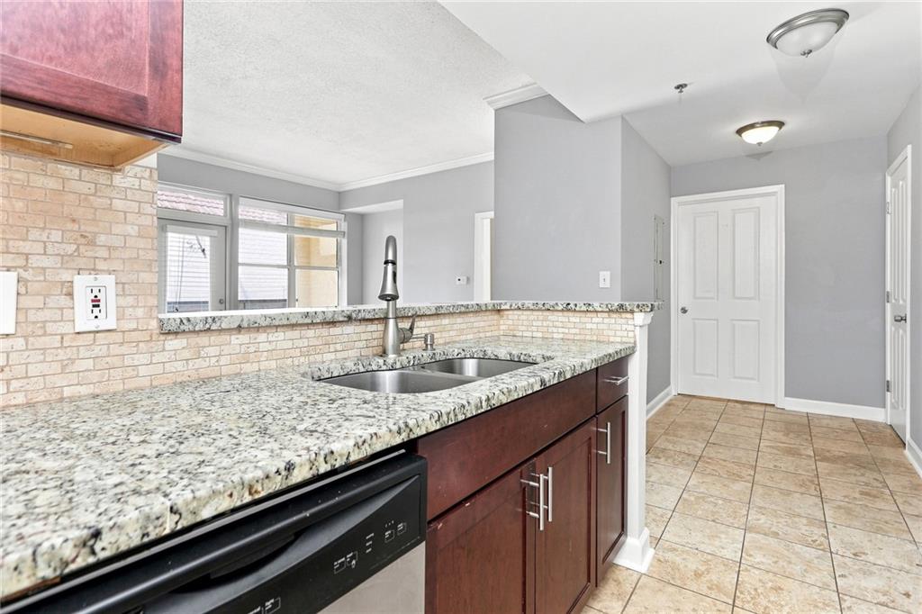 7815826 Property Photo 9