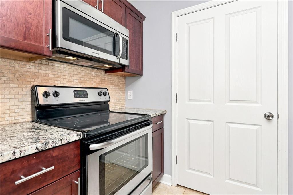 7815826 Property Photo 10