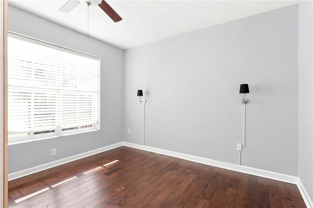 7815826 Property Photo 12