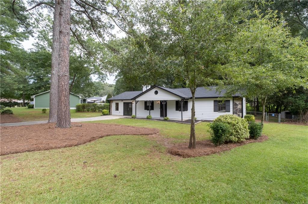1526 Haynes Court Property Photo 6