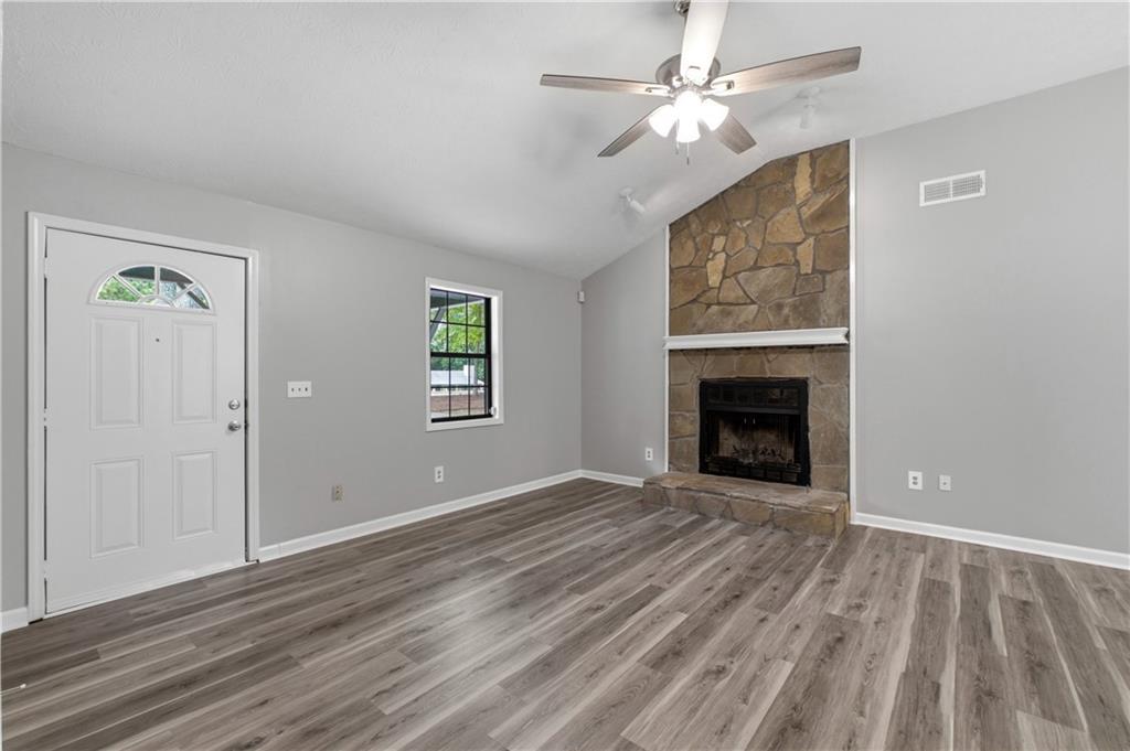 1526 Haynes Court Property Photo 10