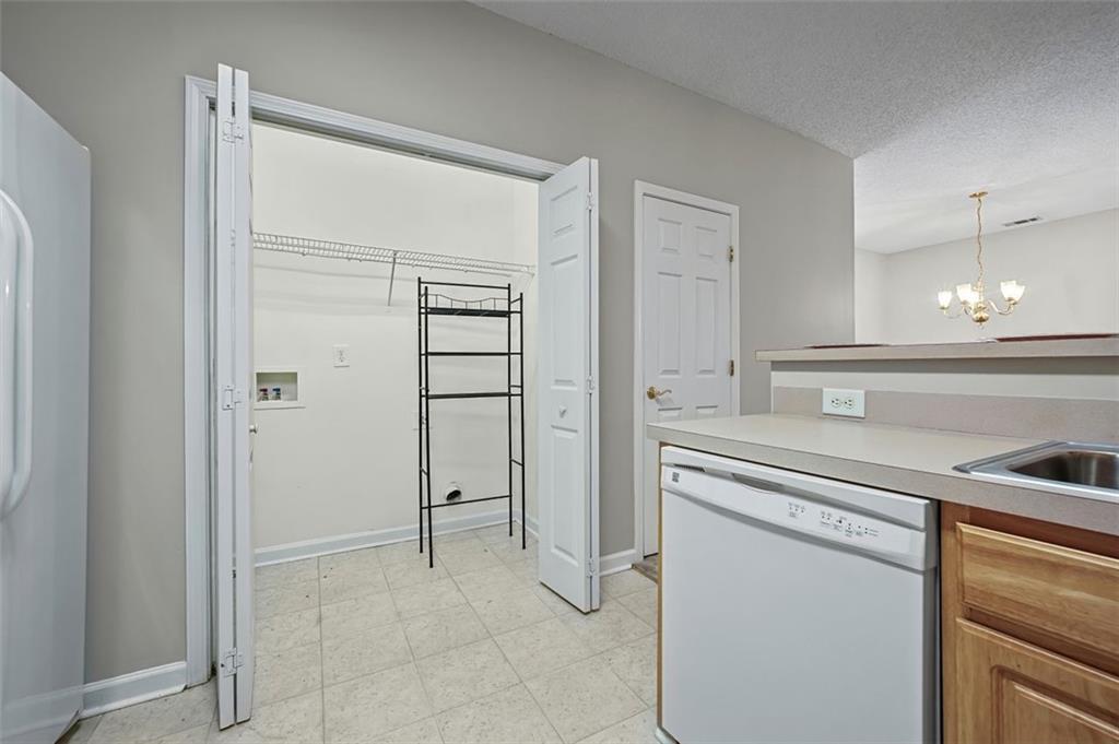 124 Camry Lane Property Photo 8