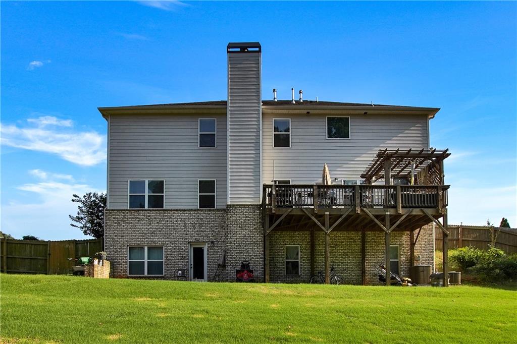 300 Onyx Drive Property Photo 2