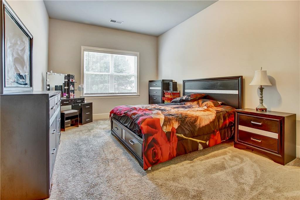 300 Onyx Drive Property Photo 14