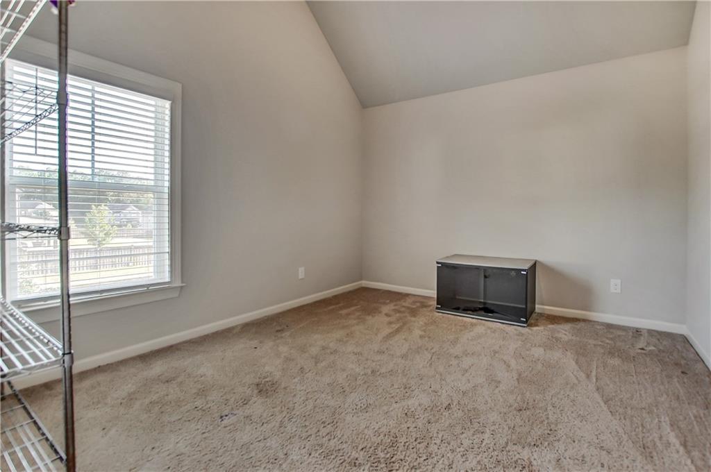 300 Onyx Drive Property Photo 21