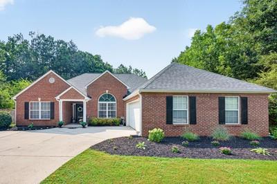 501 Ansley Forest Drive Property Photo 1