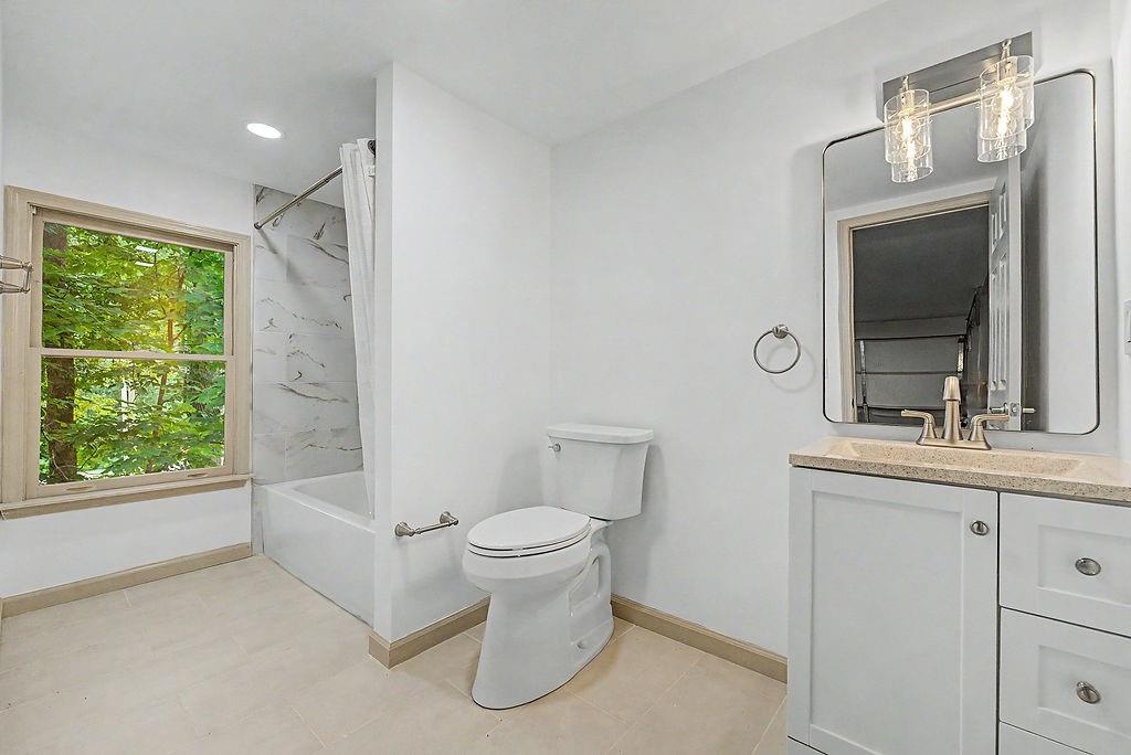 228 Nacoochee Drive Property Photo 28