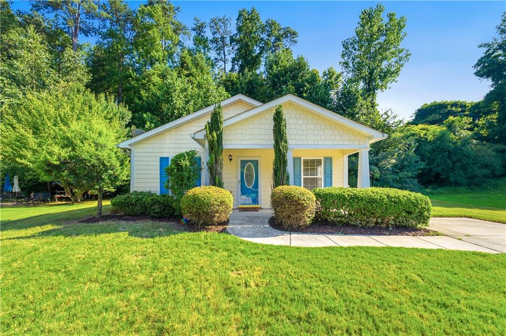 6955 Satterlee Woods Lane Property Photo 1