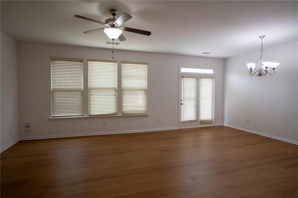 2306 Bellyard Drive Property Photo 5