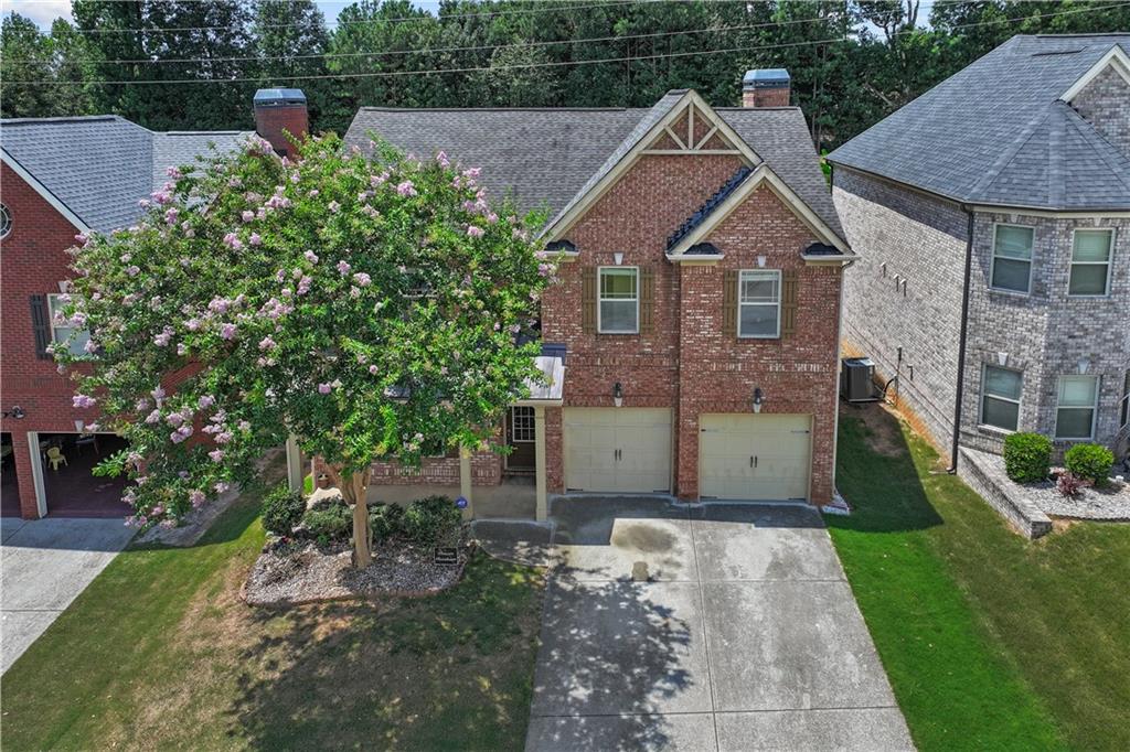 761 Channel Drive Property Photo 2