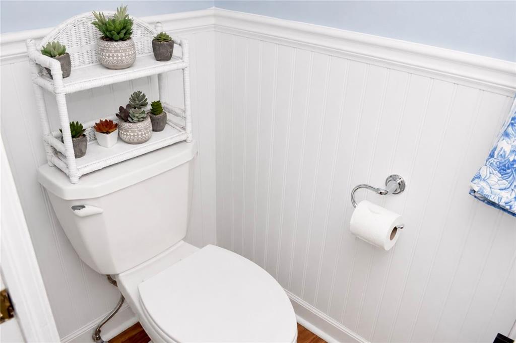 823 Ridge Avenue Property Photo 11