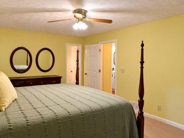 823 Ridge Avenue Property Photo 15
