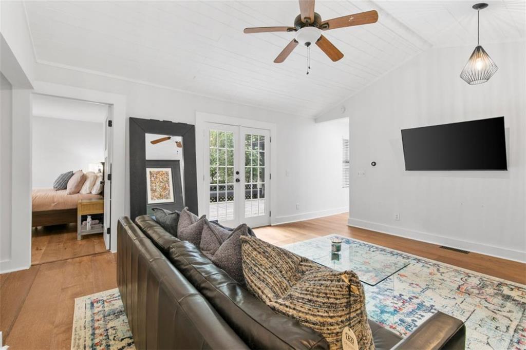 1905 Windemere Drive Property Photo 14