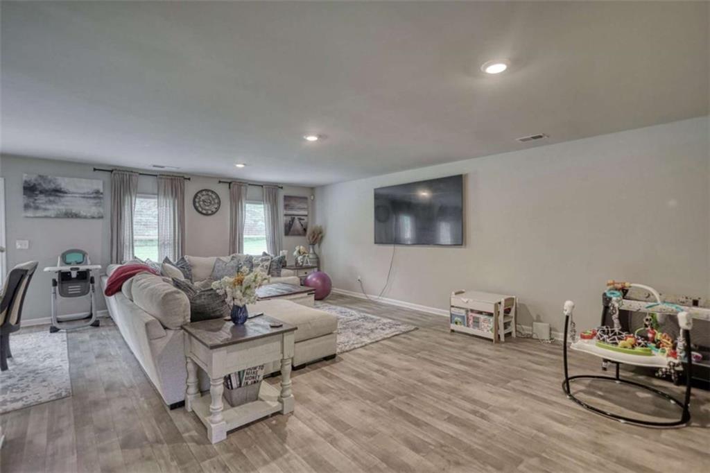 95 Bridgemill Drive Property Photo 3