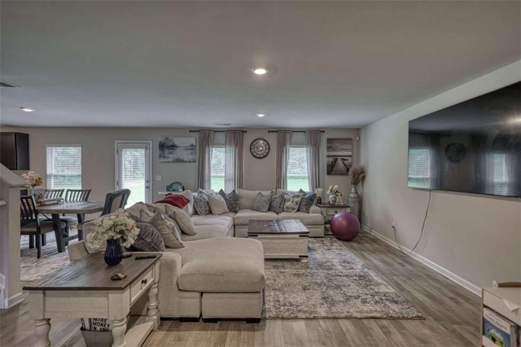 95 Bridgemill Drive Property Photo 4