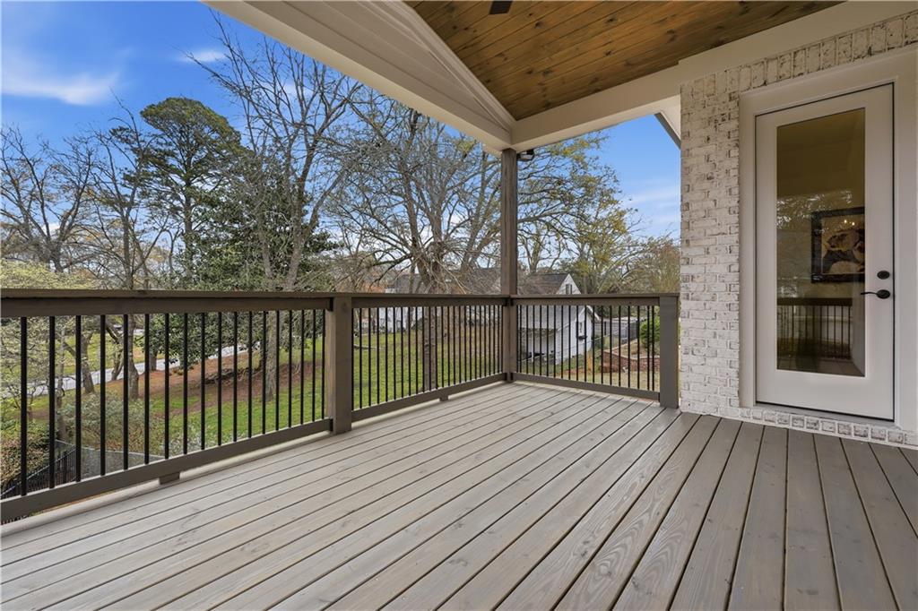 318 Vinings Walk Nw Property Photo 18