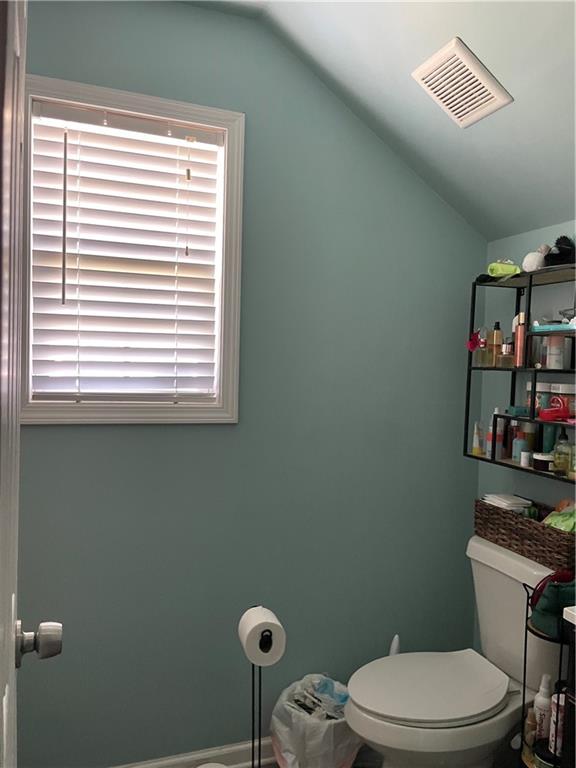109 Presidential Lane Property Photo 11