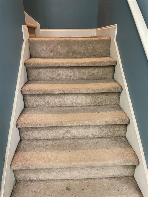 109 Presidential Lane Property Photo 14