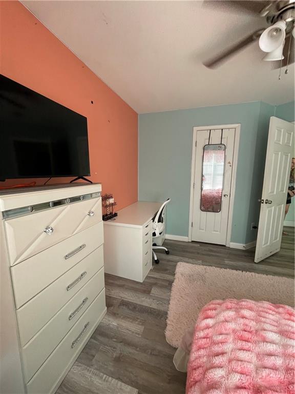 109 Presidential Lane Property Photo 23